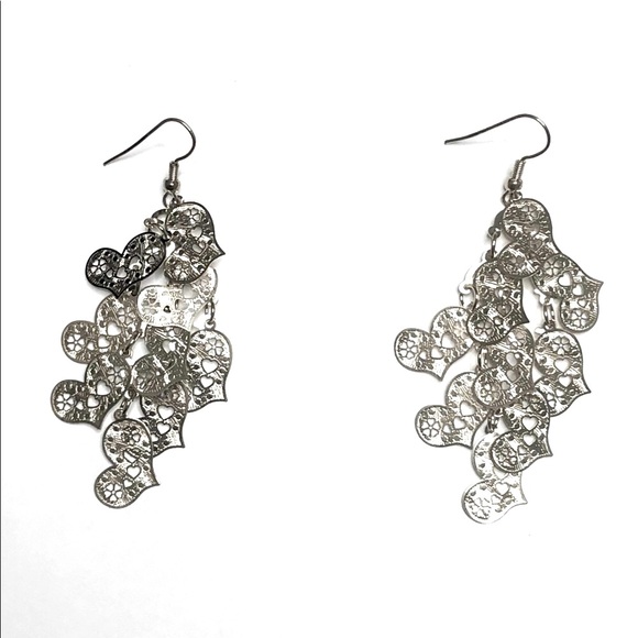 Silver Winard Heart Cluster Dangle Earrings - Picture 1 of 6